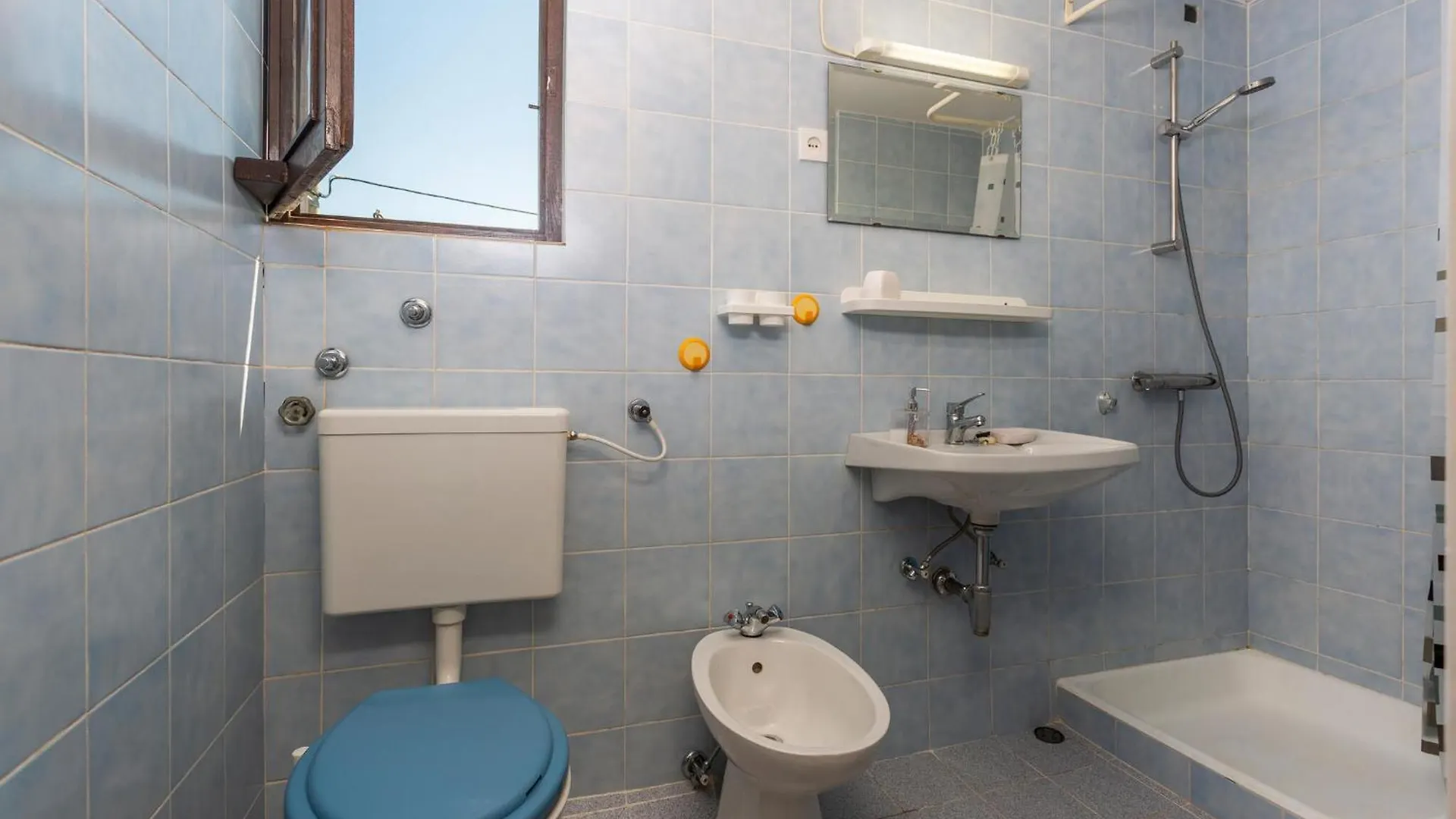 2 Bedroom Amazing Apartment In Pinezici Pinezici (Krk)
