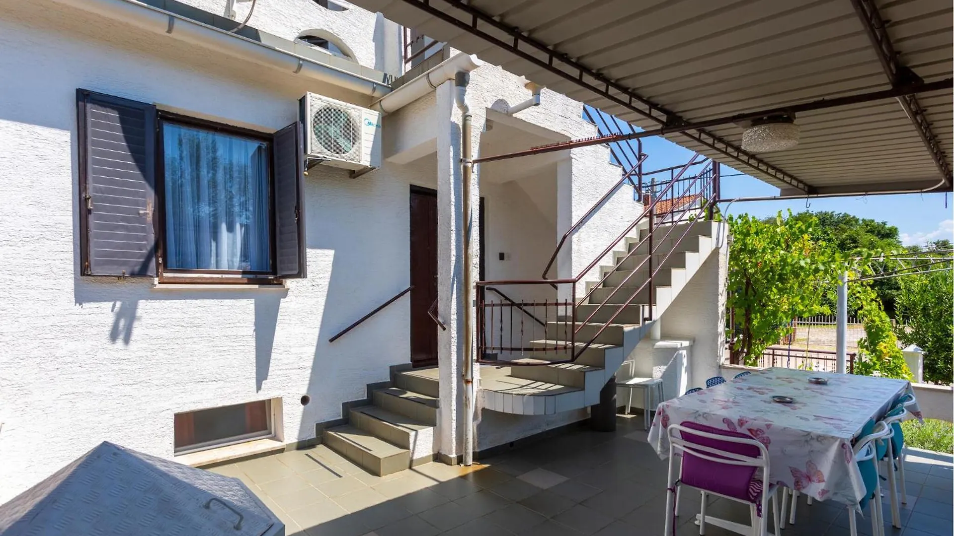 2 Bedroom Amazing Apartment In Pinezici Croatia