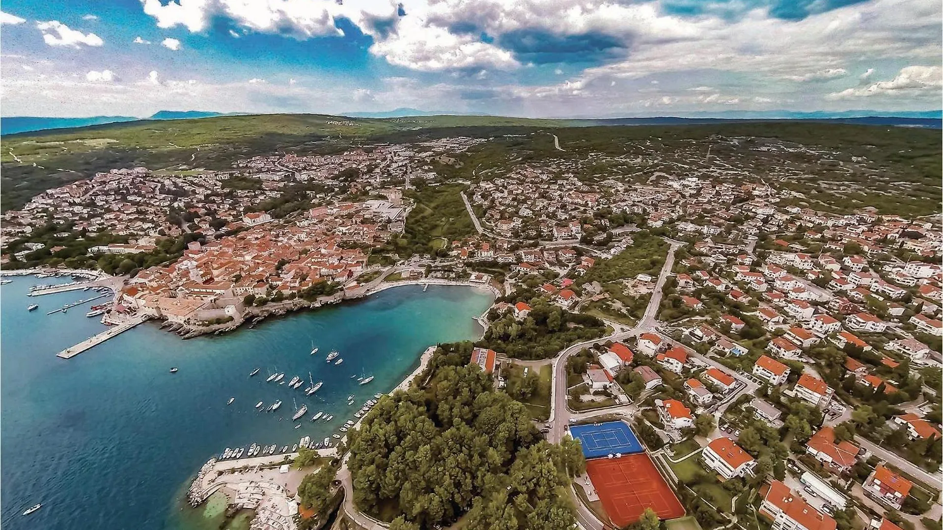 2 Bedroom Amazing Apartment In Pinezici Pinezici (Krk)